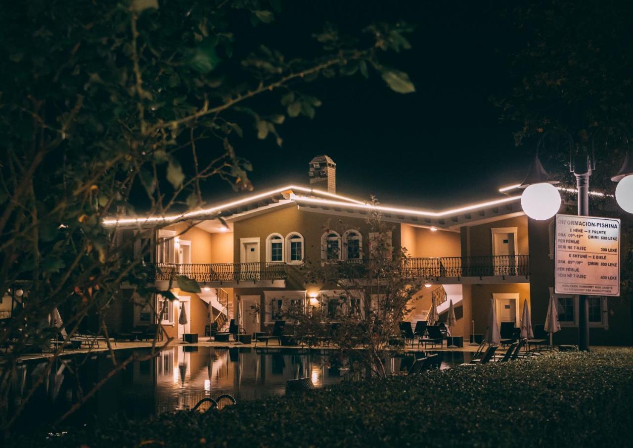 טיראנה Palmanova Resort מראה חיצוני תמונה
