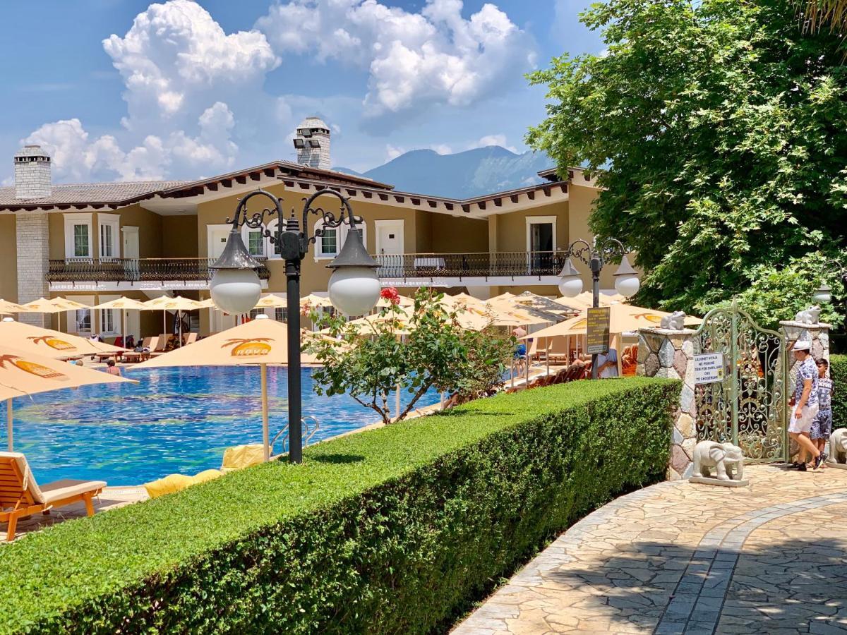 טיראנה Palmanova Resort מראה חיצוני תמונה