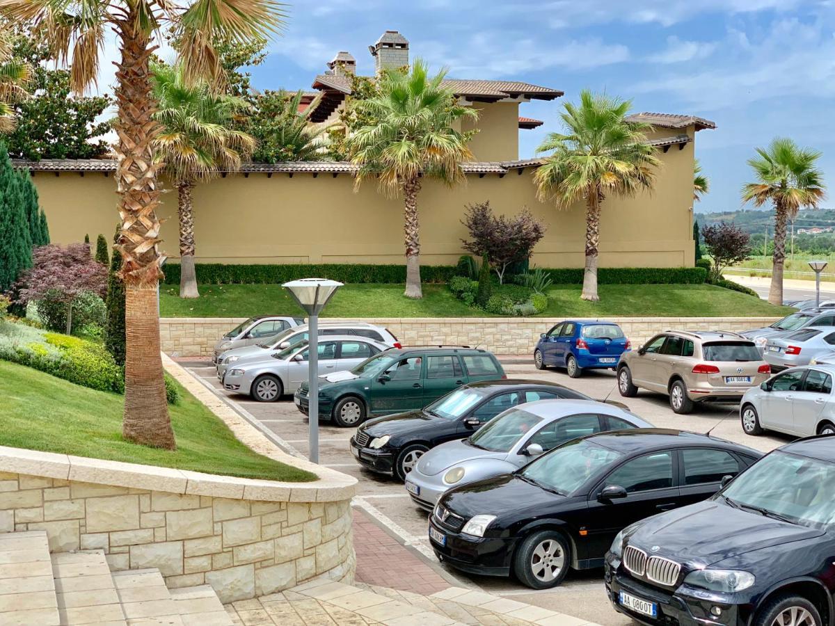 טיראנה Palmanova Resort מראה חיצוני תמונה